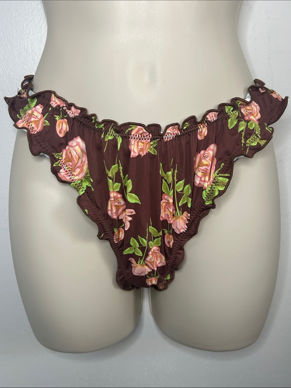 New Dippin' Daisy's Rise Bud Floral Bardot Ruffle Trimmed Bikini Bottom